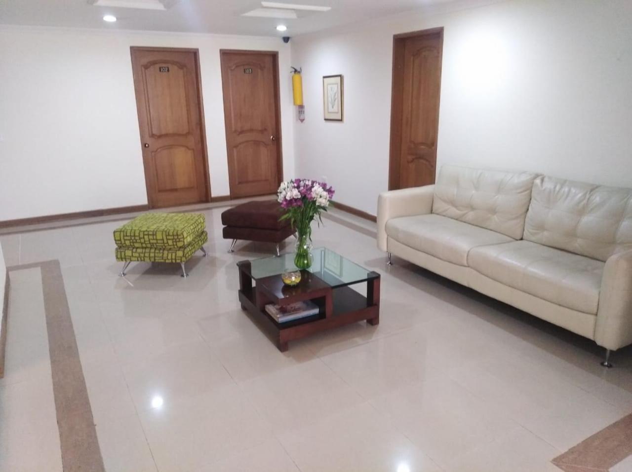 Hotel Casa La Riviera Μπογκοτά Εξωτερικό φωτογραφία